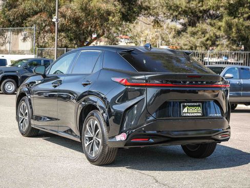 Used 2024 Lexus RZ 300e Premium w/ Technology Package FWD image 8