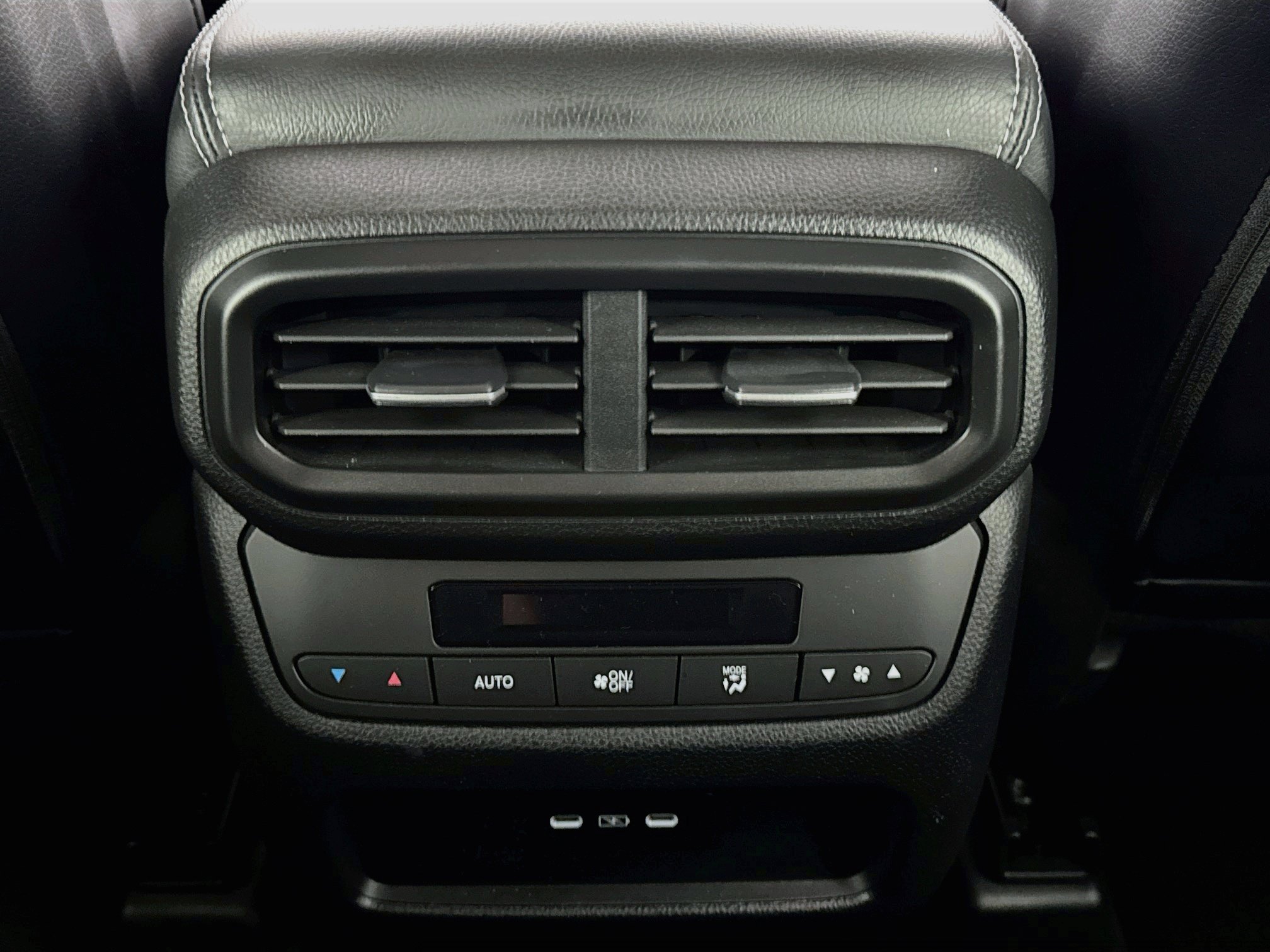 Certified 2025 Honda Pilot Touring image 27