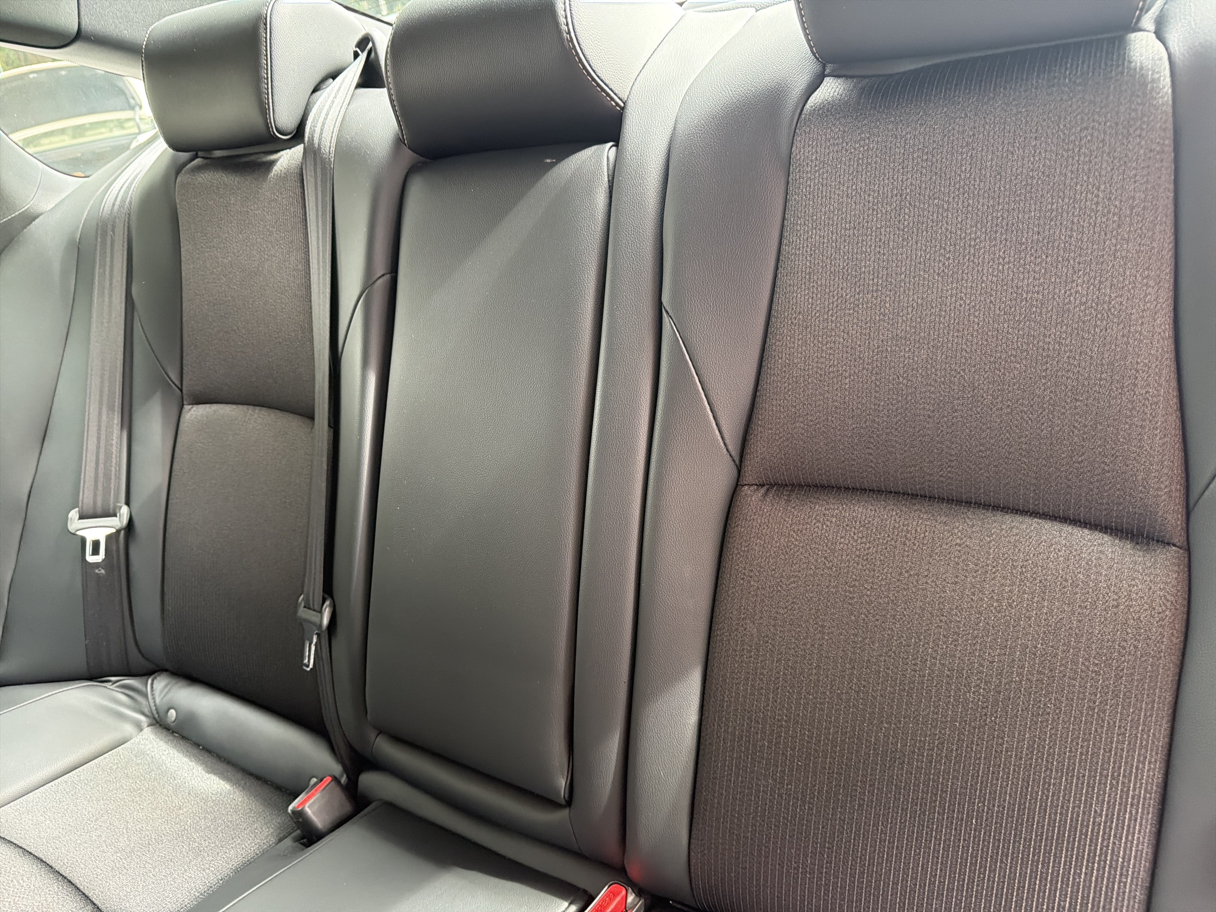 Used 2018 Honda Accord Sport image 30