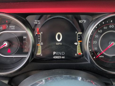 Used 2022 Jeep Wrangler Unlimited Rubicon AWD/4WD image 26