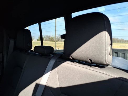 Used 2023 Chevrolet Colorado LT w/ LT Convenience Package II image 13