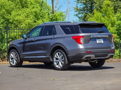Used 2022 Ford Explorer Platinum w/ Equipment Group 601A AWD/4WD image 5
