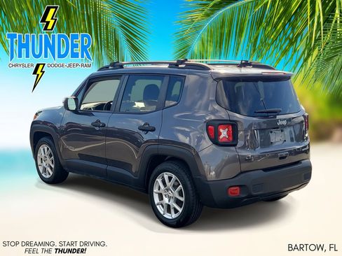 Used 2020 Jeep Renegade Sport w/ Sport Appearance Group FWD image 3