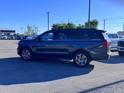 Used 2025 Ford Expedition Max Active AWD/4WD image 8