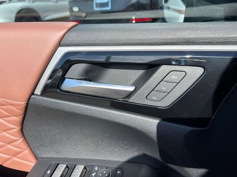 New 2026 Mitsubishi Outlander SEL image 12