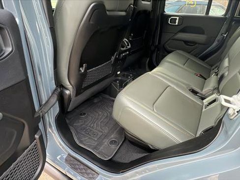 Certified 2024 Jeep Gladiator Mojave image 23