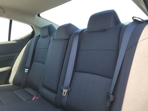 New 2025 Nissan Altima 2.5 SV image 30