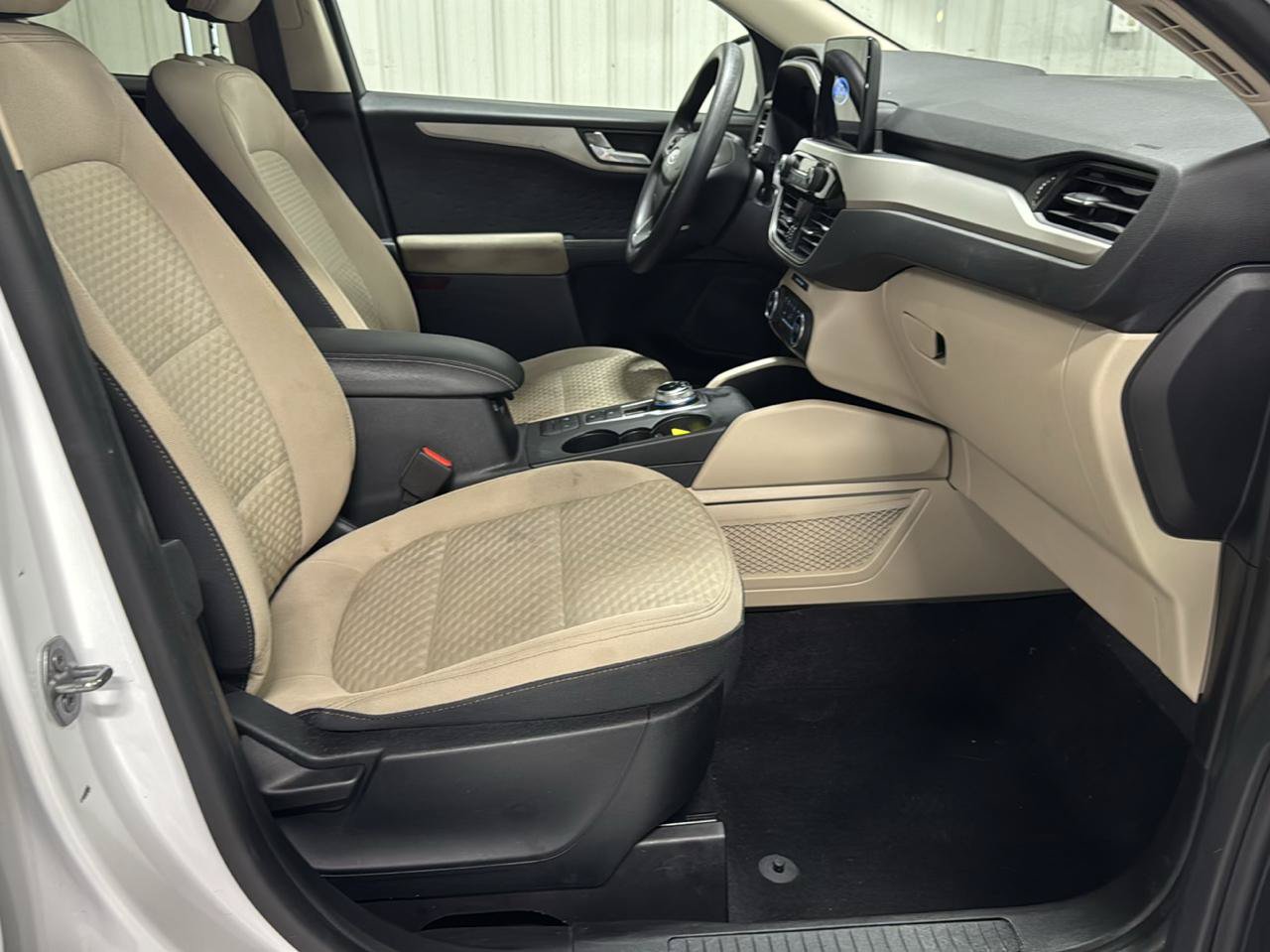 Used 2020 Ford Escape SE AWD/4WD image 11