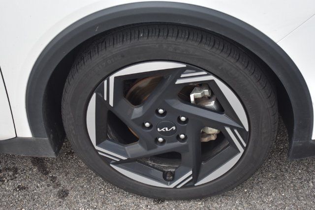 Certified 2025 Kia K4 EX FWD image 12