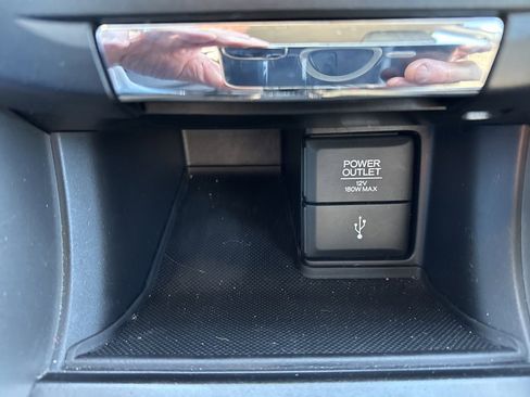 Used 2014 Honda Accord Sport image 32