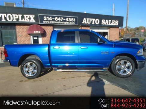 Used 2015 RAM 1500 4x4 Crew Cab Big Horn image 1