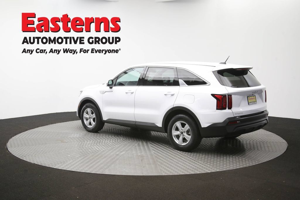 Used 2023 Kia Sorento LX FWD image 61