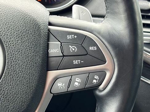 Used 2017 Jeep Grand Cherokee Summit AWD/4WD image 23