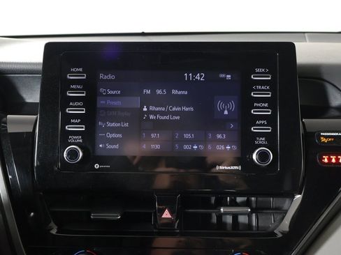 Used 2022 Toyota Camry SE image 37