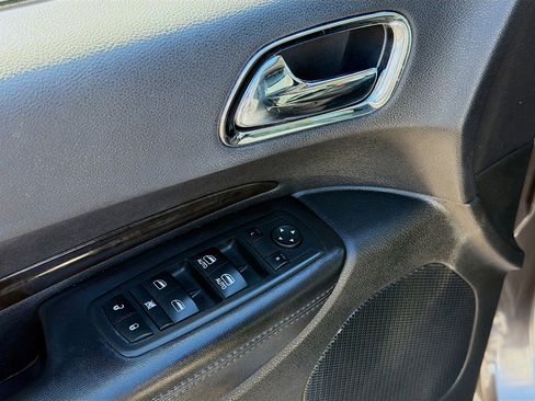 Used 2016 Dodge Durango Limited w/ Nav & Power Liftgate Group image 23