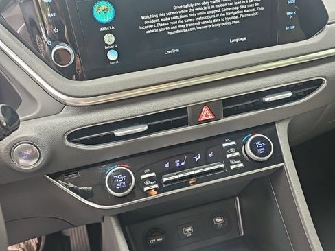 Used 2023 Hyundai Sonata SEL w/ Preferred Accessory Package FWD image 11