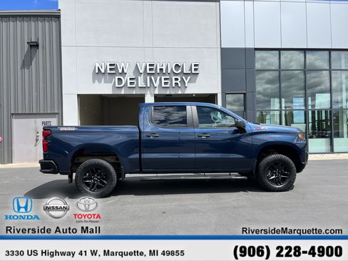 Used 2021 Chevrolet Silverado 1500 Custom Trail Boss AWD/4WD image 10