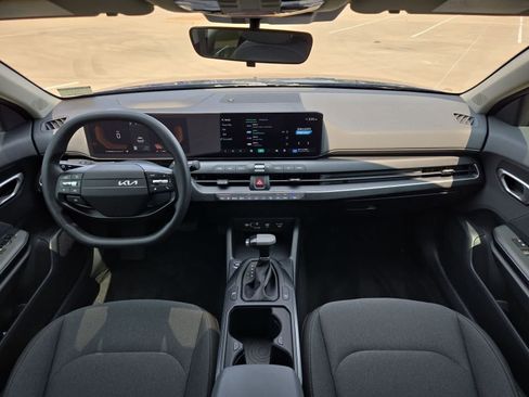 Used 2025 Kia K4 FWD image 13