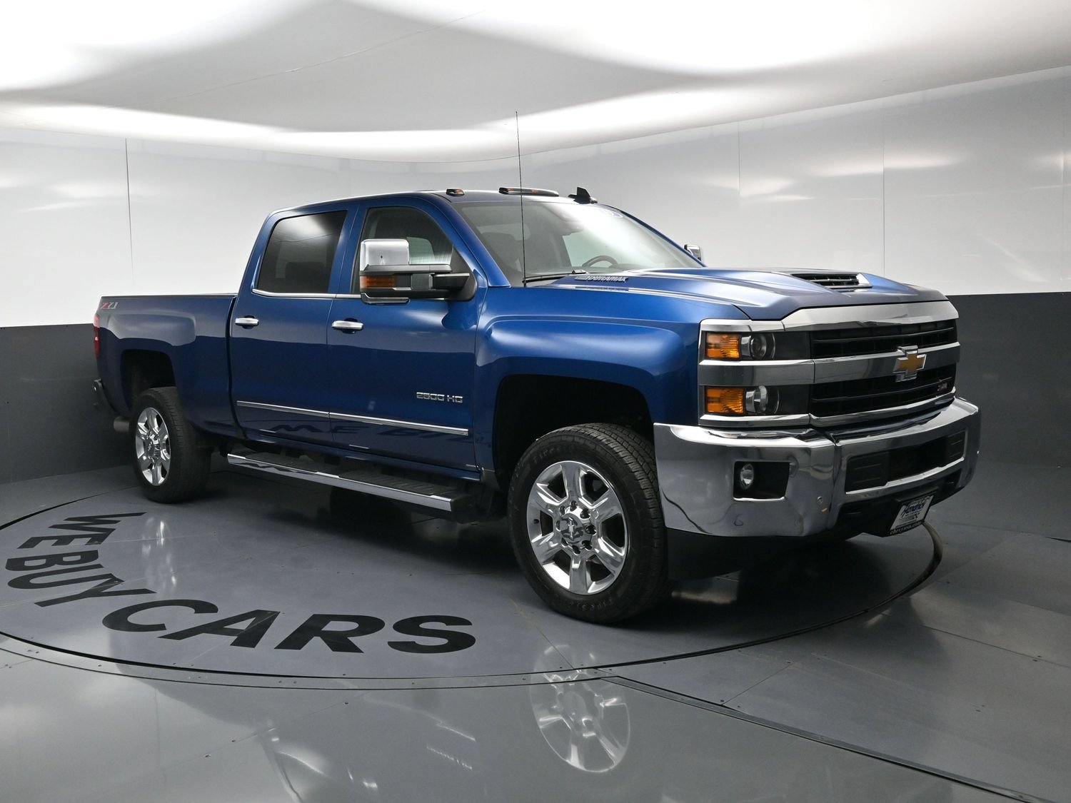 Used 2019 Chevrolet Silverado 2500 LTZ w/ Duramax Plus Package AWD/4WD image 2