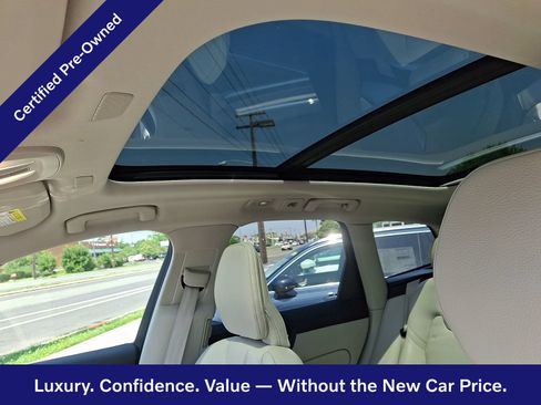 Certified 2023 Volvo XC60 B5 Plus w/ Climate Package AWD/4WD image 15