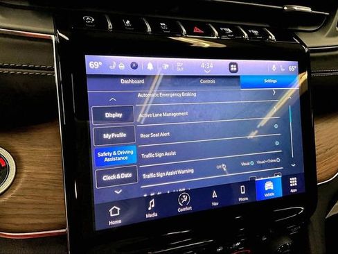 Used 2024 Jeep Grand Cherokee L Summit w/ Advanced Protech Group IV image 36