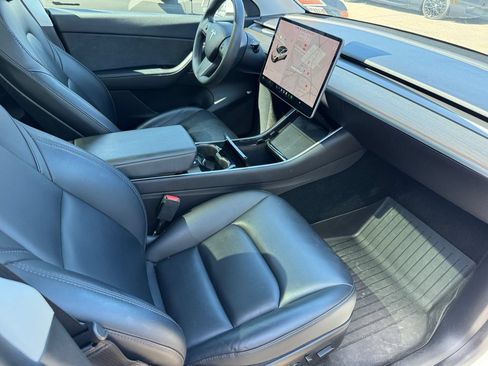 Used 2020 Tesla Model Y Long Range AWD/4WD image 2
