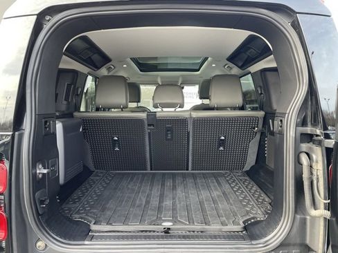 Used 2020 Land Rover Defender 110 S image 29