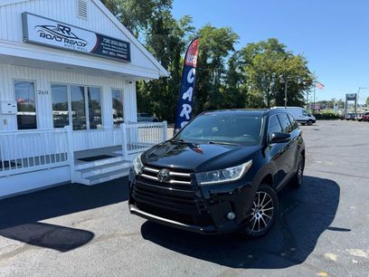 Used 2018 Toyota Highlander SE
