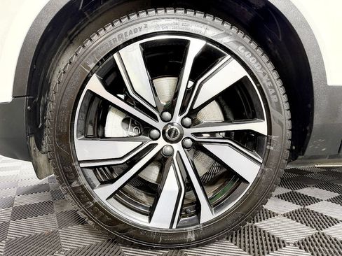 Used 2021 Volvo XC40 P8 Recharge w/ Advanced Package AWD/4WD image 24