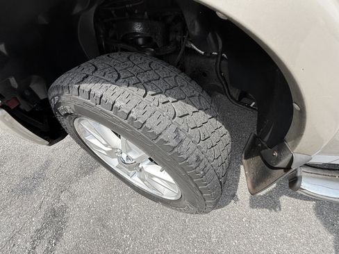 Used 2010 Ford F150 Lariat AWD/4WD image 32