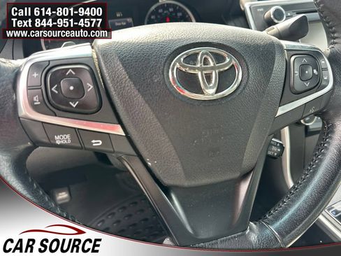 Used 2016 Toyota Camry SE FWD image 17