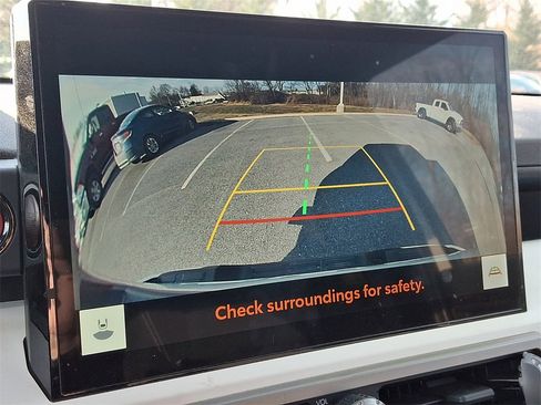 Used 2024 Toyota Tacoma TRD Sport image 16