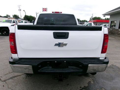 Used 2011 Chevrolet Silverado 2500 W/T AWD/4WD image 4
