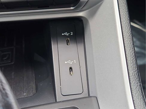 Used 2023 Audi Q3 2.0T Premium Plus image 28