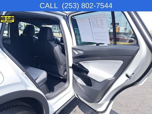 Used 2024 Volkswagen ID.4 2WD image 14