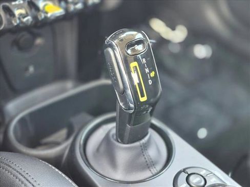 Used 2024 MINI Cooper SE FWD image 13