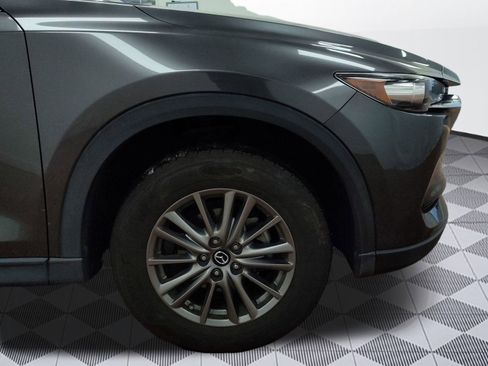 Used 2017 MAZDA CX-5 Touring w/ Preferred Equipment Package image 11