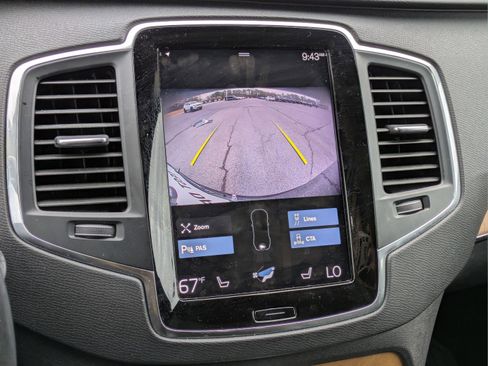 Used 2022 Volvo XC90 T6 Momentum w/ Climate Package image 21