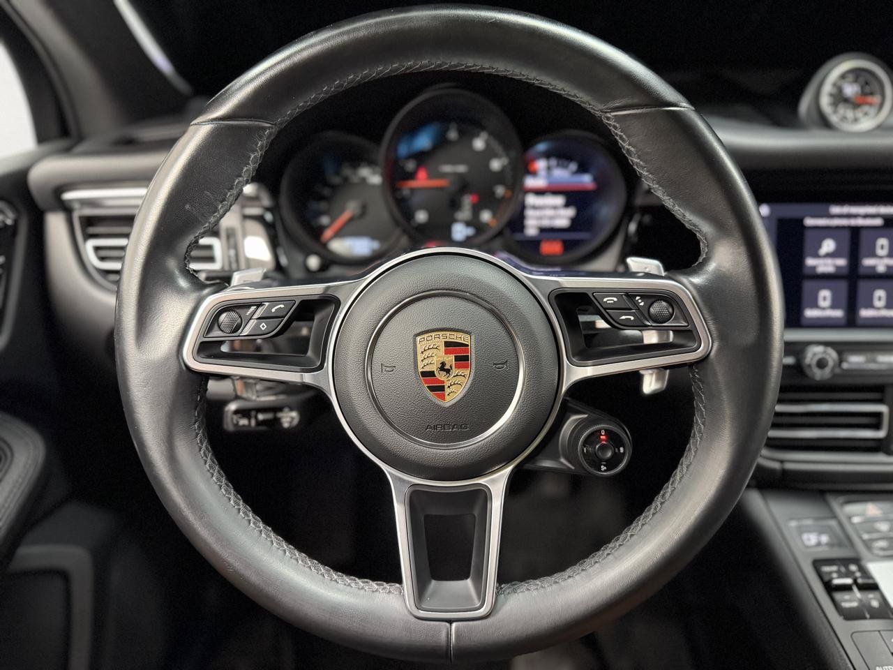 Used 2021 Porsche Macan AWD/4WD image 16
