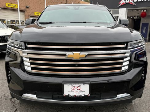 Used 2021 Chevrolet Suburban High Country AWD/4WD image 2
