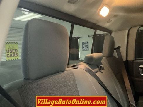 Used 2017 RAM 2500 Big Horn w/ Sport Appearance Group AWD/4WD image 35