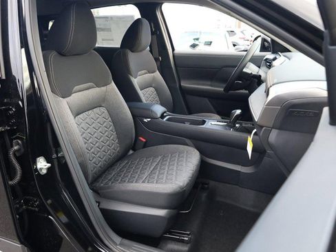 New 2026 Nissan Kicks SV w/ SV Premium Package image 26