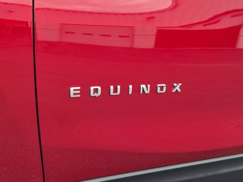 Certified 2024 Chevrolet Equinox LT FWD image 32
