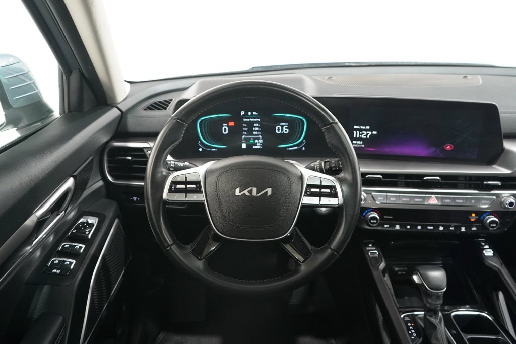 Used 2025 Kia Telluride S AWD/4WD image 16