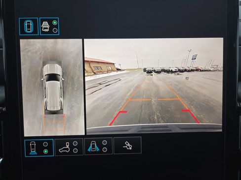 Used 2025 GMC Yukon Denali image 30