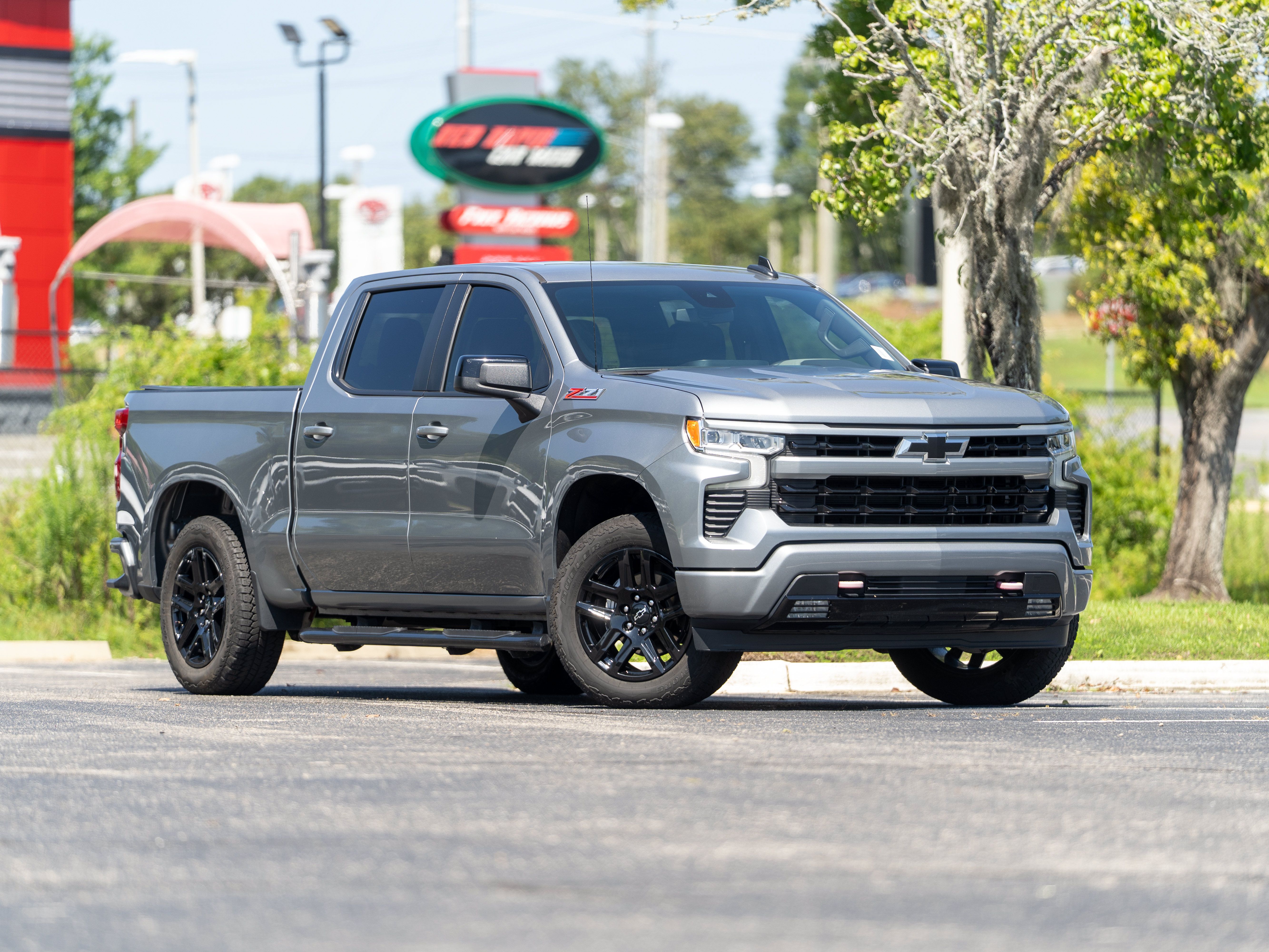 Used 2024 Chevrolet Silverado 1500 RST w/ Convenience Package II AWD/4WD image 2