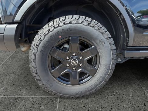 Used 2024 Ford Bronco Black Diamond AWD/4WD image 11