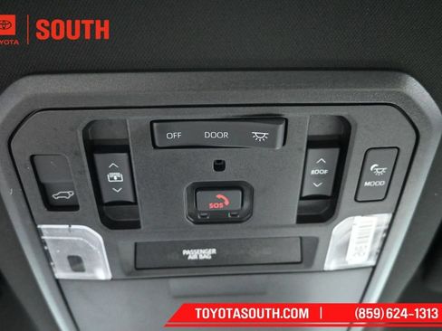 Used 2024 Toyota Sequoia Capstone AWD/4WD image 24