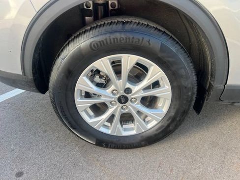 Used 2024 Ford Escape Active AWD/4WD image 9