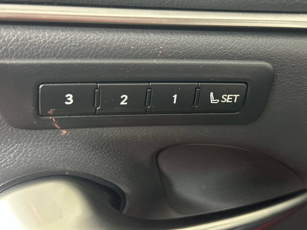 Used 2024 Lexus ES 350 F Sport w/ Accessory Package (Z2) FWD image 23